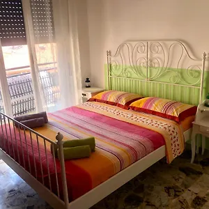 https://peaceful-apartment-1-minute-walk-to-the-beach.hotelitalianriviera.com