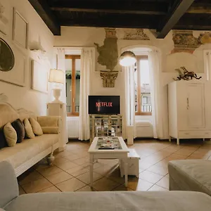 Piazza Erbe Luxury Verona